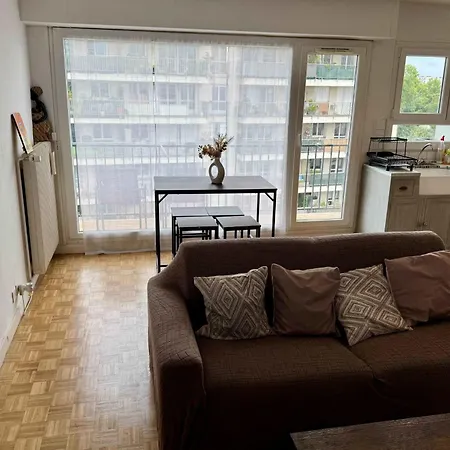 Elegant 2-room With Balcony & Eiffel Tower View * 말라꼬프