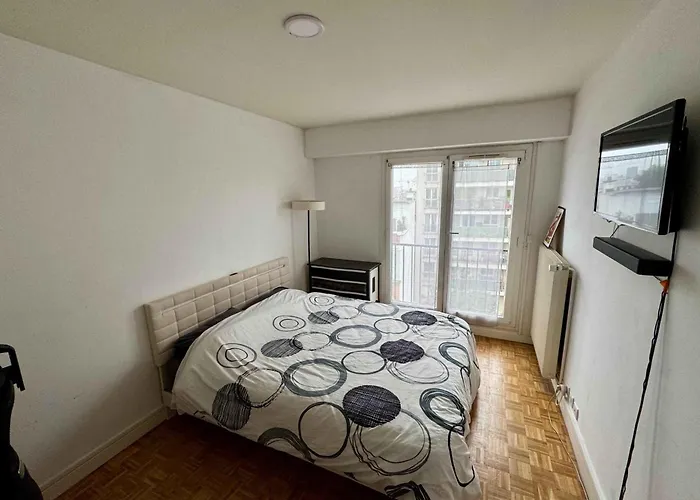 Elegant 2-room With Balcony & Eiffel Tower View 아파트 말라꼬프